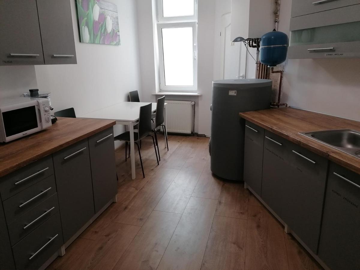 Hostel Tulip - Pokoj Jednoosobowy Nr 1 Ze Wspolna Lazienka I Kuchnia 什切青 外观 照片