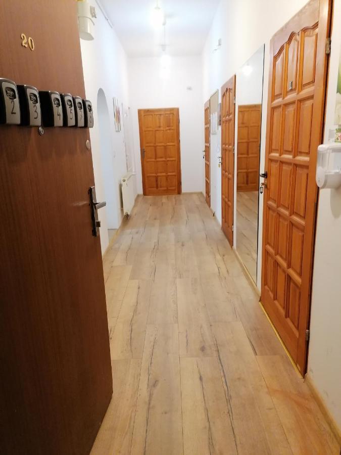 Hostel Tulip - Pokoj Jednoosobowy Nr 1 Ze Wspolna Lazienka I Kuchnia 什切青 外观 照片