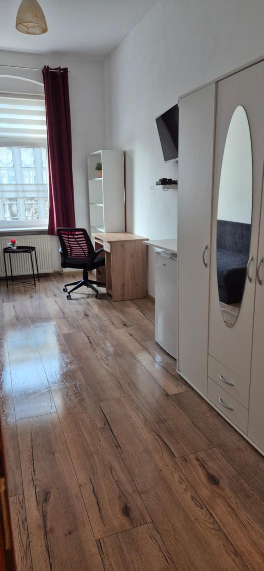 Hostel Tulip - Pokoj Jednoosobowy Nr 1 Ze Wspolna Lazienka I Kuchnia 什切青 外观 照片