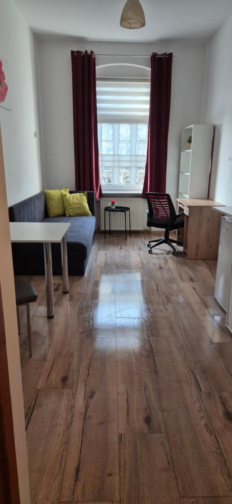 Hostel Tulip - Pokoj Jednoosobowy Nr 1 Ze Wspolna Lazienka I Kuchnia 什切青 外观 照片
